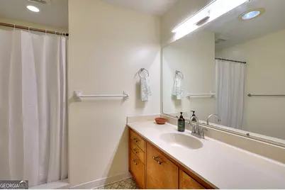 1878 Harbour Oaks Drive, Snellville, GA 30078 - Photo 18