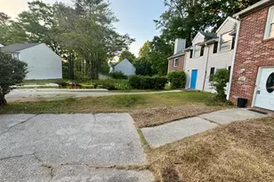 397 Patrick Henry Ct, Riverdale, GA 30274 - Photo 4