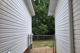 47 Forest Lake Rd, Pendergrass, GA 30567 - Photo 12