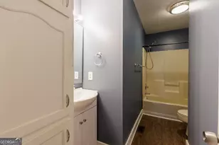 2303 S Sherwood Dr, Valdosta, GA 31602 - Photo 32