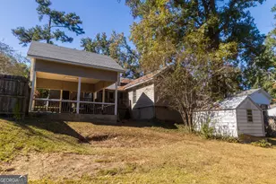 2303 S Sherwood Dr, Valdosta, GA 31602 - Photo 38
