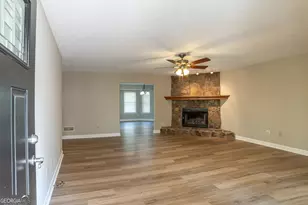136 Creekside Dr, McDonough, GA 30252 - Photo 8