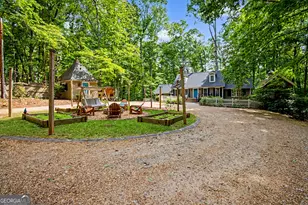 893 Happy Valley Cir, Newnan, GA 30263 - Photo 6