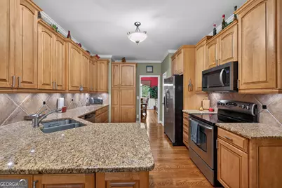 42 Pheasant Run, Hoschton, GA 30548 - Photo 14