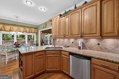 42 Pheasant Run, Hoschton, GA 30548 - Photo 12