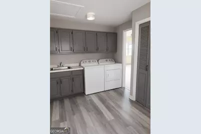 5360 Brooks Lane, Loganville, GA 30052 - Photo 14