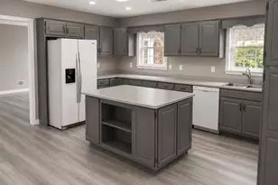 5360 Brooks Ln, Loganville, GA 30052 - Photo 10