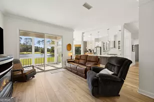 502 Cardinal Cir E, Saint Marys, GA 31558 - Photo 10