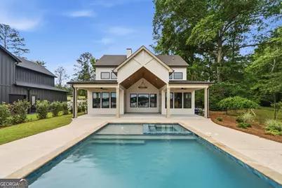 191 E Lakeview Drive NE #B, Milledgeville, GA 31061 - Photo 2