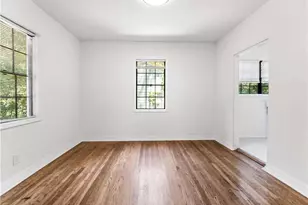 889 Edwin Pl NW, Atlanta, GA 30318 - Photo 10