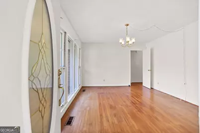 124 Melrose Drive, Lagrange, GA 30241 - Photo 6