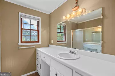 124 Melrose Drive, Lagrange, GA 30241 - Photo 32
