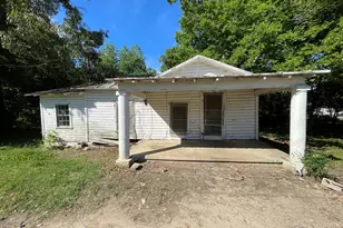 129 N 7th St, Cochran, GA 31014 - Photo 2
