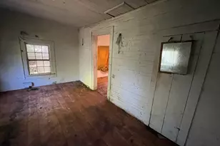 129 N 7th St, Cochran, GA 31014 - Photo 6