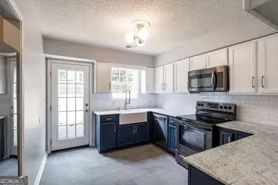 1660 Towne Square Drive, Athens, GA 30607 - Photo 8