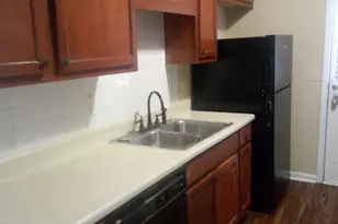 8630 Thomas Rd, Riverdale, GA 30274 - Photo 4
