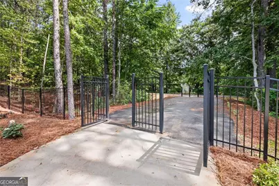 5764 Tillman Way, Powder Springs, GA 30127 - Photo 10
