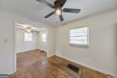 1776 Spring Avenue, Atlanta, GA 30344 - Photo 10