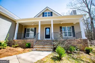 203 Central Heights Dr, Carrollton, GA 30116 - Photo 2
