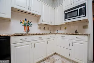 211 Habersham Pl, Carrollton, GA 30117 - Photo 30