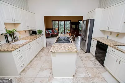 211 Habersham Place, Carrollton, GA 30117 - Photo 36