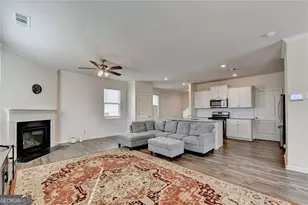 31 Valleywood Ct, Dawsonville, GA 30534 - Photo 4