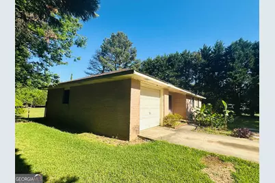 108 Bradford Avenue, Fort Valley, GA 31030 - Photo 2