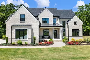 568 Versailles Dr, Auburn, GA 30011 - Photo 2