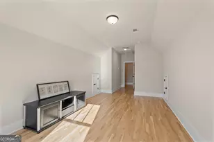 568 Versailles Dr, Auburn, GA 30011 - Photo 52