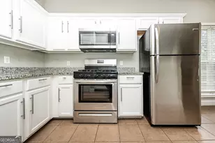801 Rock Ln, McDonough, GA 30253 - Photo 6