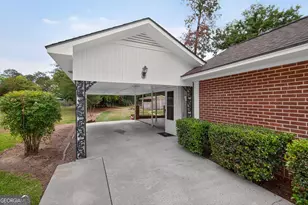 447 S College St, Metter, GA 30439 - Photo 4