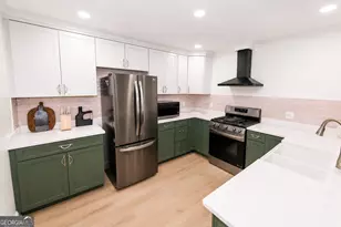 403 Tara Commons Cir, Loganville, GA 30052 - Photo 6