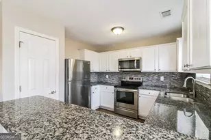 5991 Waggoner Ct, Rex, GA 30273 - Photo 6