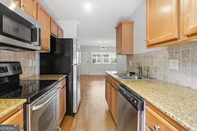 48 Peachtree Avenue NE # 213, Atlanta, GA 30305 - Photo 2