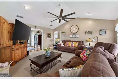 142 Lloyd Drive, Jesup, GA 31545 - Photo 14