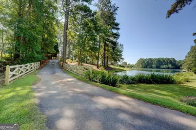 1371 Lipscomb Road, Social Circle, GA 30025 - Photo 2