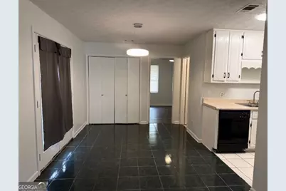 885 Park Place NE, Conyers, GA 30012 - Photo 4