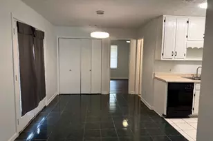 885 Park Pl NE, Conyers, GA 30012 - Photo 4