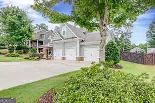 787 Hawkins Creek Dr, Jefferson, GA 30549 - Photo 2