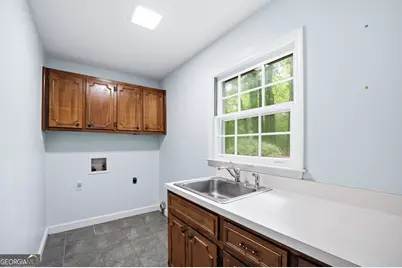 2399 Deer Ridge Drive, Stone Mountain, GA 30087 - Photo 18