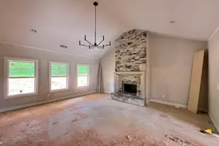 1033 Hillcrest Rd, Hogansville, GA 30230 - Photo 4