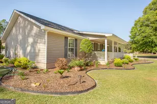 4331 Knotty Pine Ln, Waycross, GA 31503 - Photo 4
