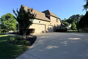 127 Sandisfield Dr, Sharpsburg, GA 30277 - Photo 4