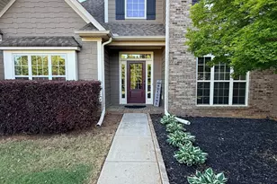 127 Sandisfield Dr, Sharpsburg, GA 30277 - Photo 2
