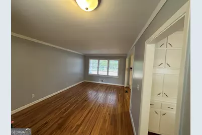 423 Center Circle SW, Conyers, GA 30094 - Photo 4