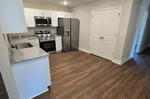 302 Hawaii Ave, Warner Robins, GA 31093 - Photo 8
