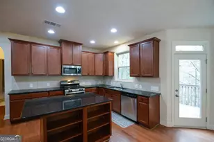 5573 Primrose Park Ct, Sugar Hill, GA 30518 - Photo 8