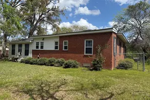 641 S Masonic St, Millen, GA 30442 - Photo 4