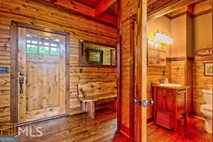 100 Corinth Ln, Mountain City, GA 30525 - Photo 6
