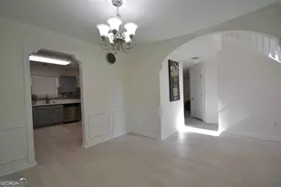 6397 E Meyer Dr, Morrow, GA 30260 - Photo 6